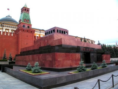 Мавзолеят на Ленин затваря врати за профилактика