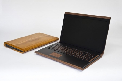 Дървен лаптоп намалява електронните отпадъци