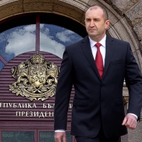 Опциите са изключително стеснени, каза Румен Радев за избора на служебен министър-председател