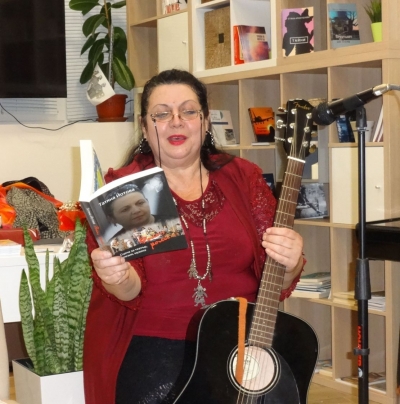 Радост в Дома на писателя: Татяна Йотова представи книга с пиеси