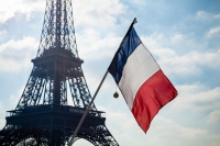 Франция отбелязва националния си празник, но този път по различен начин 