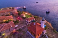 Представят „Омайна нощ“ и „Лъжата“ на остров Света Анастасия 