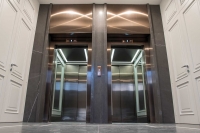 В Бургас ще изкачват 14-етажна сграда за Деня без асансьори