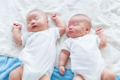 Китайка роди близначета от различни бащи