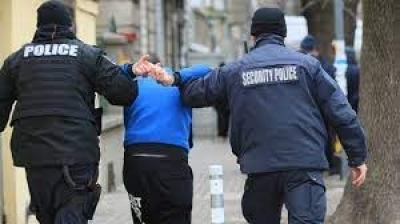 Задържани от полицията за купуване на гласове в бургаско