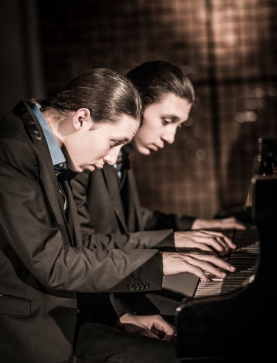 Именитите пианисти Хасан и Ибрахим Игнатови гостуват в Бургас в четвъртък