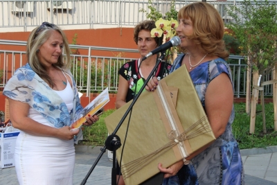 Бургаската Строителна гимназия награди родители