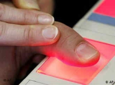 Белгия слага пръстови отпечатъци на личните карти 