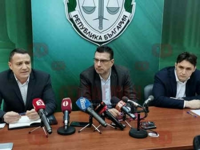 Акцията срещу престъпните банди в Бургас продължава