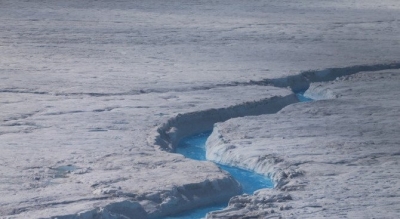 НАСА: Гренландия се цепи