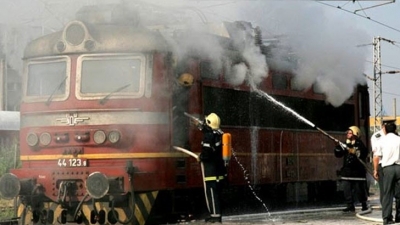 Пожар във влака София-Бургас, евакуираха пътници 