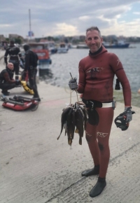 Валентин Люцканов триумфира за купа „Месембрия“ по подводен риболов 