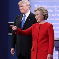 Доналд Тръмп и Хилари Клинтън се сблъскаха в първи диспут