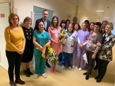 Кметът Димитър Николов честити празника на бургаските акушер-гинеколози, неонаталози, акушерки и медицински сестри