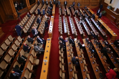 Парламентът актуализира бюджета на ново извънредно заседание