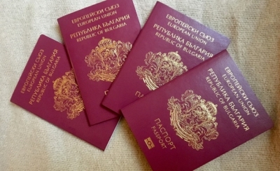 Испания удължава срока за признаване на изтекли български лични документи