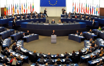 Евродепутатите настояват за спешна помощ и преместване на мигранти през зимата