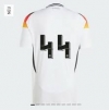 Германия ще преработи номерацията на футболните фланелки на Adidas заради спор за нацистки символи
