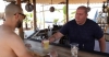 Плажен бар в Поморие дава питие срещу събрани фасове 